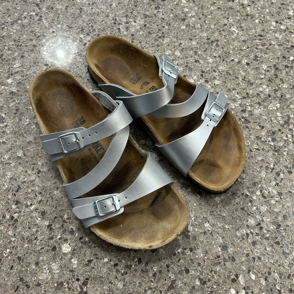 Birkenstocks Women’s Size 38 Silver